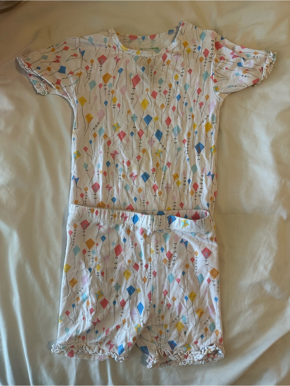 Set of 4 Magnetic Me pajamas 2T - Picture 5 of 8